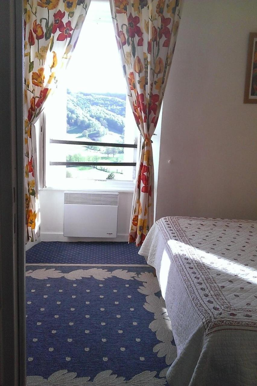 Auberge Hotel De Tournemire - Cantal Εξωτερικό φωτογραφία
